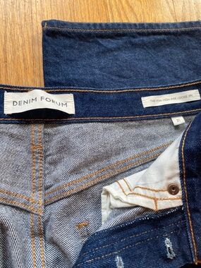 Aritzia - Denim Forum Joni High Rise Jeans- 31 waist and 29L